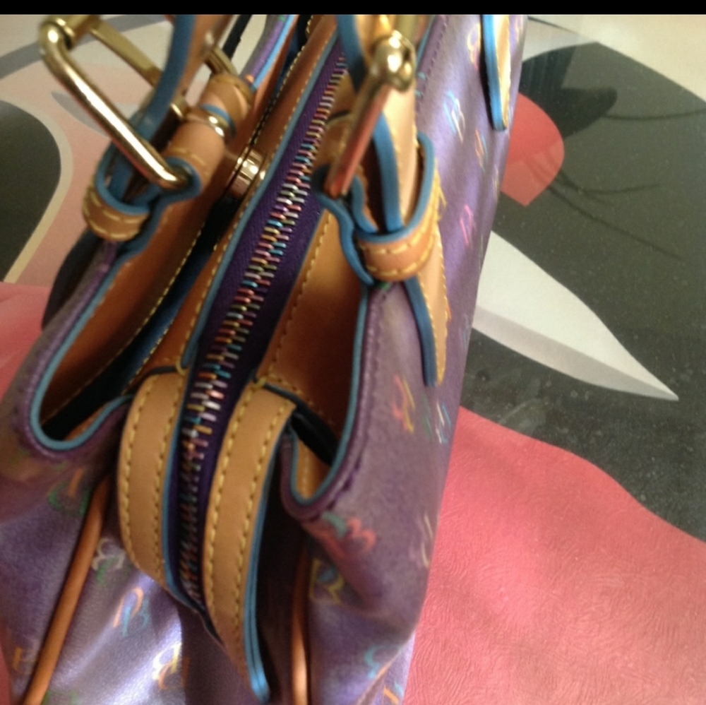DOONEY & BOURKE - Picture 5 of 7